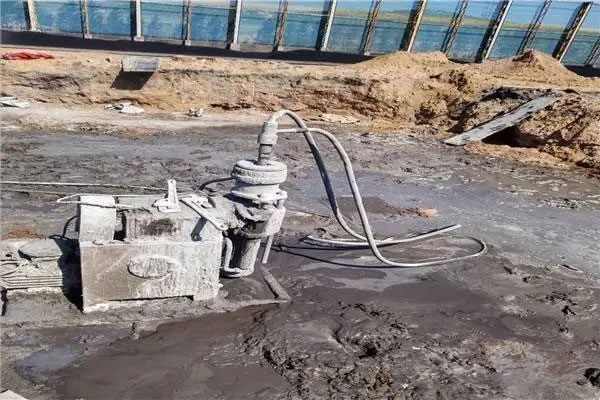 积石山水泡基础注浆加固